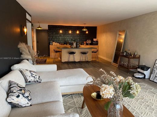 مجمع شقق ﻓﻲ Key Biscayne, Miami-Dade County