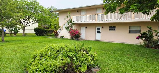 Kamienica w North Lauderdale, Broward County