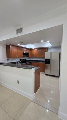 Residential complexes in Miami, Miami-Dade