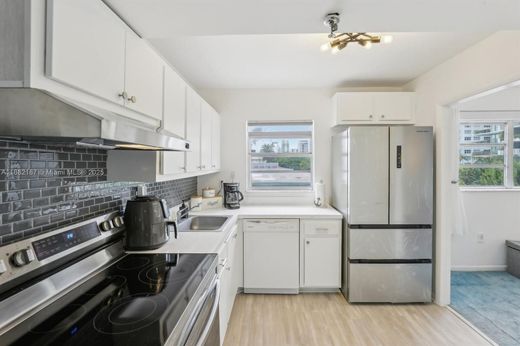 Complexes résidentiels à Miami Beach, Comté de Miami-Dade