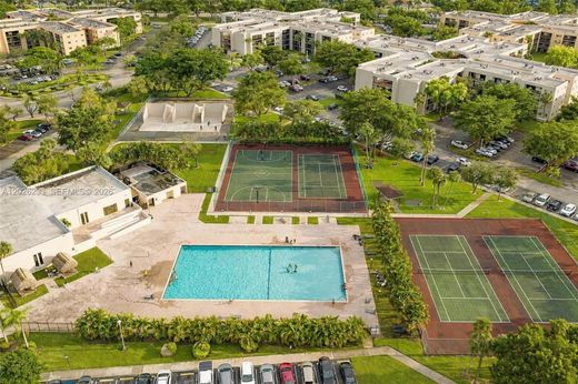 Жилой комплекс, Майами, Miami-Dade County