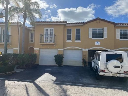 Residential complexes in Lake Park, Palm Beach