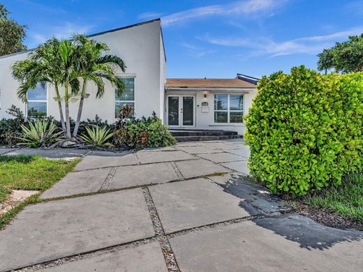 Villa in North Miami, Miami-Dade