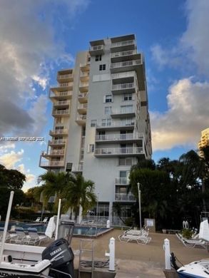 Complesso residenziale a Miami, Miami-Dade County