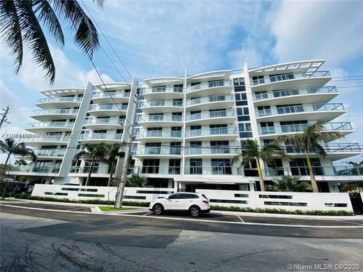 Residential complexes in North Miami Beach, Miami-Dade