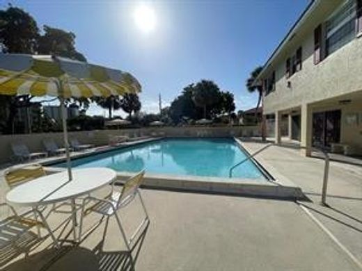 Wohnkomplexe in Coral Springs, Broward County