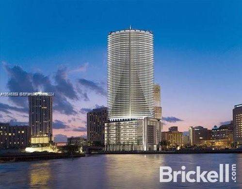 Complesso residenziale a Miami, Miami-Dade County