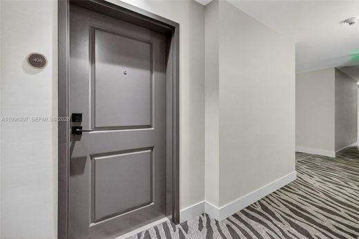 Residential complexes in North Bay Village, Miami-Dade