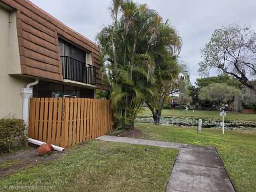 Townhouse in Sunrise, Broward County