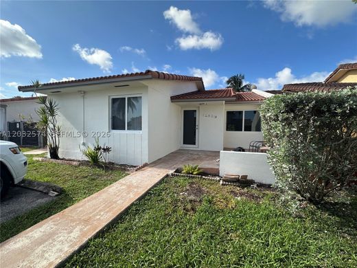 Villa in Sweetwater, Miami-Dade