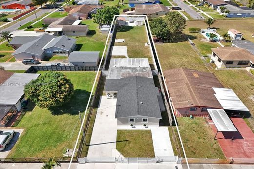 Villa en Miami Gardens, Miami-Dade County