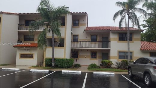 Residential complexes in Sunrise, Broward County