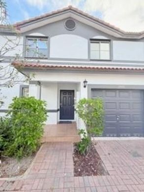 Townhouse in Sunrise, Broward County