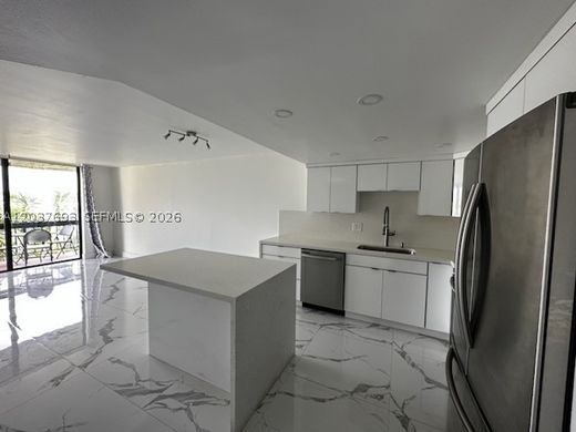 Residential complexes in Miami, Miami-Dade