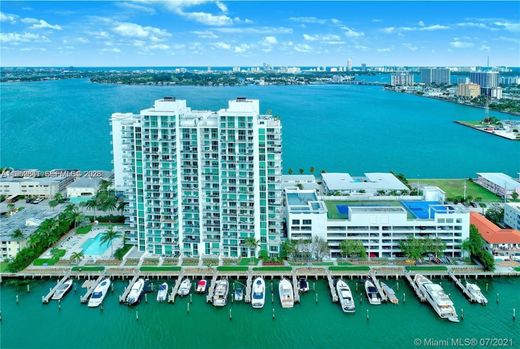 Complesso residenziale a North Bay Village, Miami-Dade County