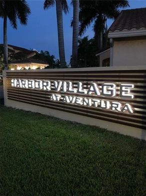 Таунхаус, Aventura, Miami-Dade County