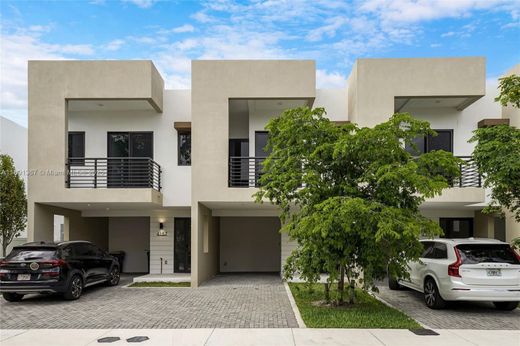 تاون هاوس ﻓﻲ Dania Beach, Broward County