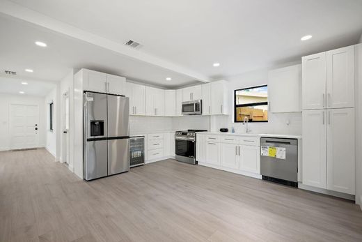 Villa Oakland Park, Broward County