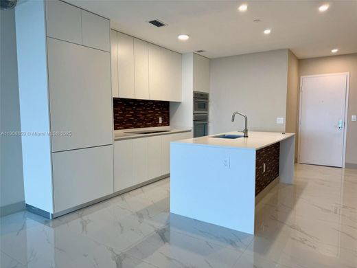 Komplex apartman Miami, Miami-Dade County