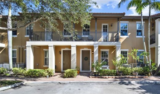 Таунхаус, Pembroke Pines, Broward County