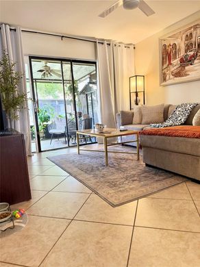 Residential complexes in Pompano Beach, Broward County