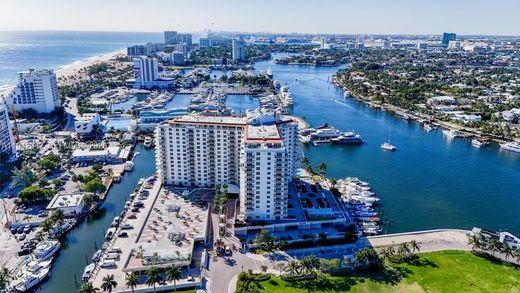 Residential complexes in Fort Lauderdale, Broward County