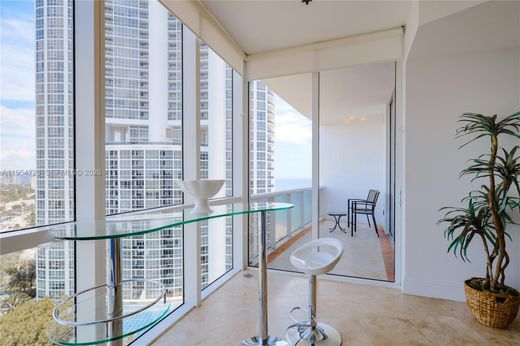 Residential complexes in Sunny Isles Beach, Miami-Dade