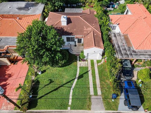 Villa in Surfside, Miami-Dade