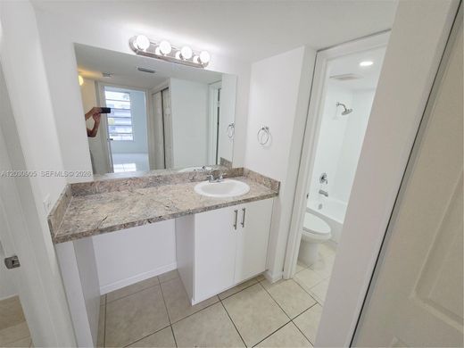 Residential complexes in Miami Terrace Mobile Home, Miami-Dade