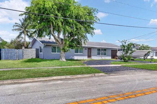 Villa in Margate, Broward County