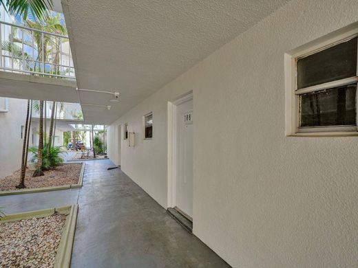 Residential complexes in Sunrise, Broward County