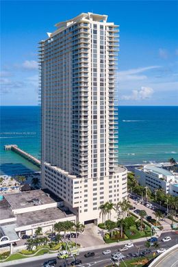 Κτίριο σε Sunny Isles Beach, Miami-Dade County