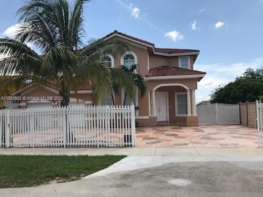 Villa in Miami Terrace Mobile Home, Miami-Dade County