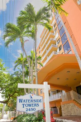 Complesso residenziale a North Miami, Miami-Dade County