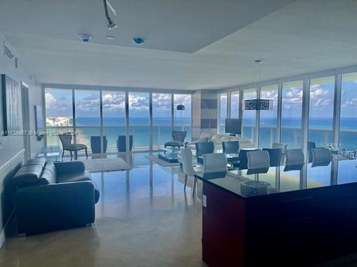 Wohnkomplexe in Hallandale Beach, Broward County