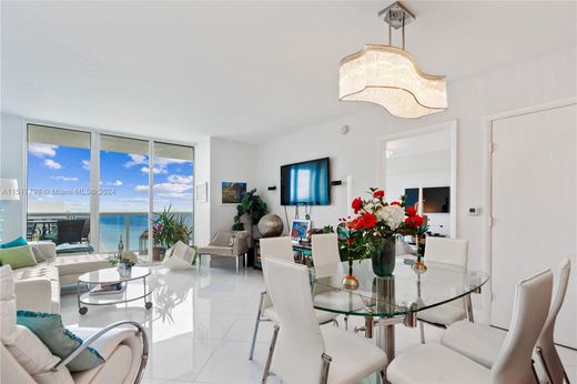 Жилой комплекс, Hallandale Beach, Broward County