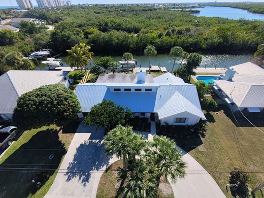 Villa in Hutchinson Island South, Saint Lucie County