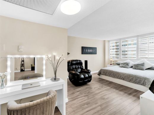 Complexes résidentiels à Hallandale Beach, Comté de Broward