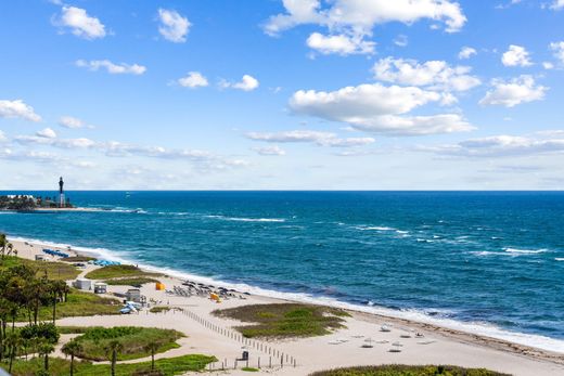 Residential complexes in Pompano Beach, Broward County