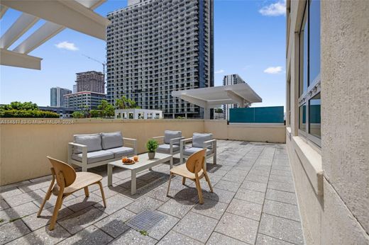 Komplex apartman Miami, Miami-Dade County