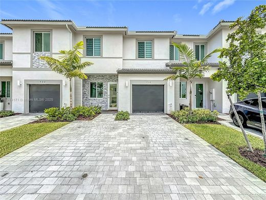 تاون هاوس ﻓﻲ Homestead, Miami-Dade County