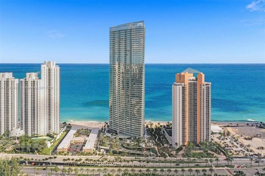 Residential complexes in Sunny Isles Beach, Miami-Dade