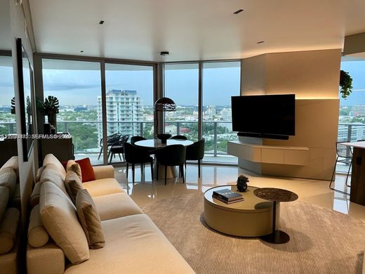 Complesso residenziale a Miami, Miami-Dade County