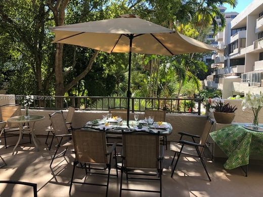 Residential complexes in Key Biscayne, Miami-Dade