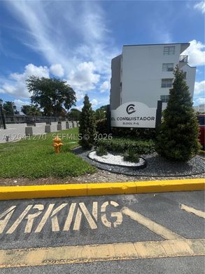 Residential complexes in Miami, Miami-Dade