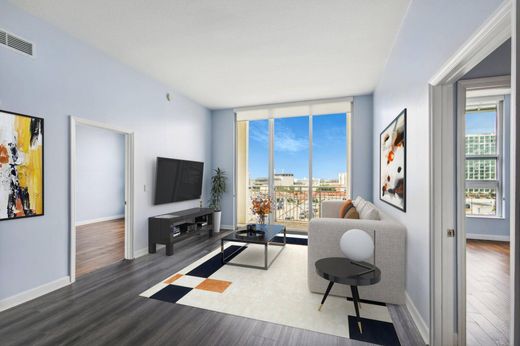 公寓楼  West Palm Beach, Palm Beach County