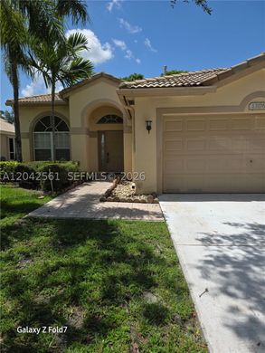 Villa in Pembroke Pines, Broward County