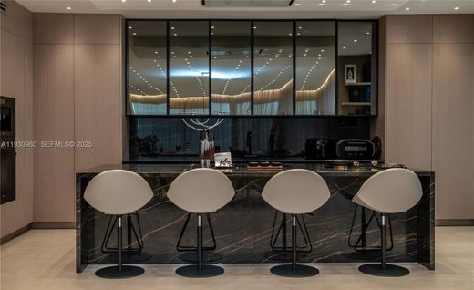 Жилой комплекс, Bal Harbour, Miami-Dade County