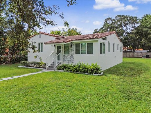Villa in Miami Springs, Miami-Dade