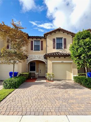 Townhouse in North Lauderdale, Broward County